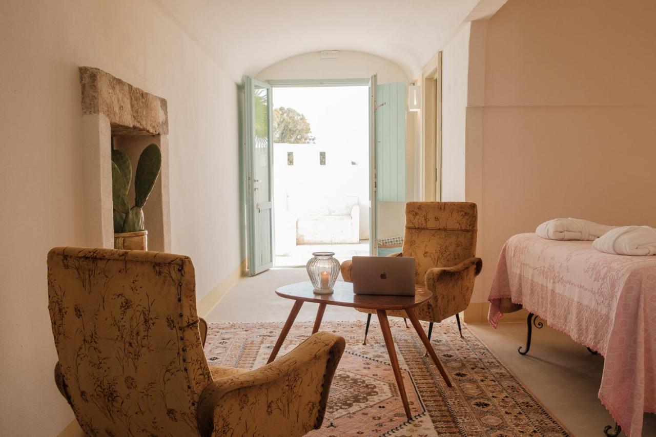Masseria Palombara Relais & Spa - Adults Only マンドゥーリア エクステリア 写真